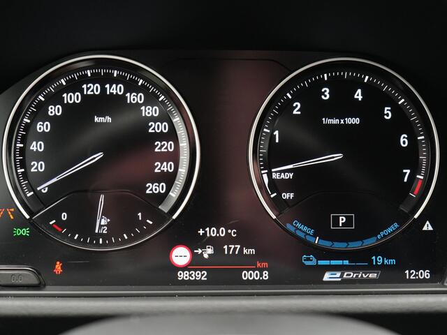 BMW X1 xDrive25e Sportline Plug In Hybrid PHEV | Adaptive Cruise | Lederen Sportstoelen Memory | Head Up | Camera | Sfeerverlichting | Stuurverwarming |