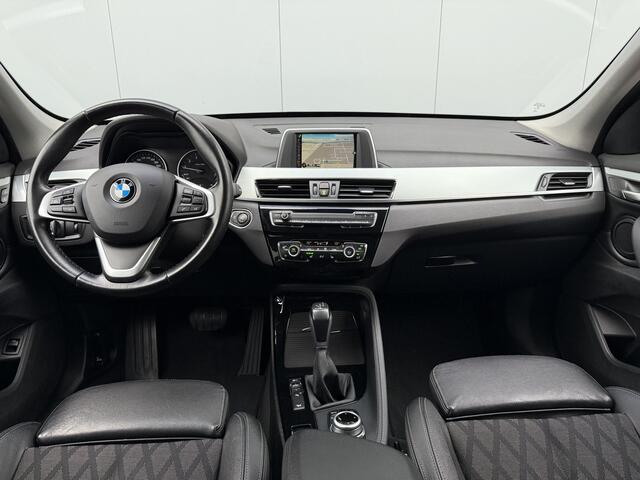 BMW X1 xDrive20i Centennial High Executive Automaat Navigatie.