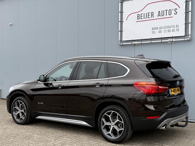BMW X1 xDrive20i Centennial High Executive Automaat Navigatie.
