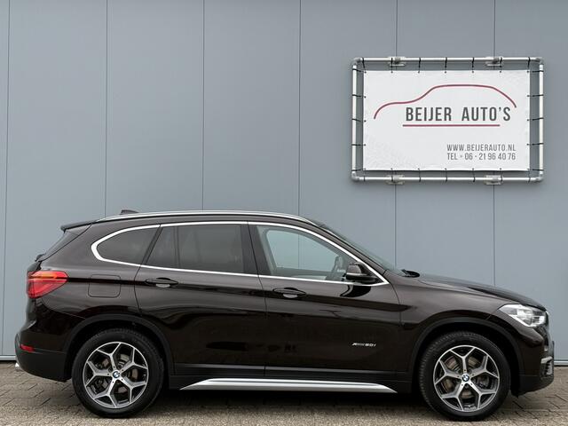 BMW X1 xDrive20i Centennial High Executive Automaat Navigatie.
