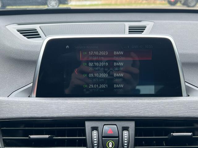 BMW X1 xDrive25i High Executive / Automaat / Trekhaak afneembaar / Harman/Kardon / 230PK / Stoelverw. / DAB /