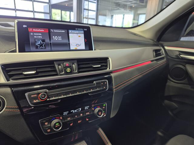 BMW X1 xDrive25e High Executive Edition Panorama | Camera | Orange | Uniek