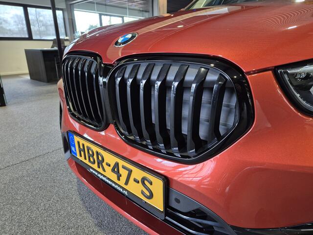 BMW X1 xDrive25e High Executive Edition Panorama | Camera | Orange | Uniek