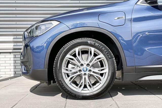 BMW X1 xDrive25e Essential / Achteruitrijcamera