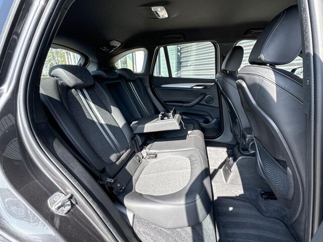 BMW X1 xDrive25e M Sportpakket / Elektrisch verwarmde voorstoelen / Stuurwielrand Verwarmd