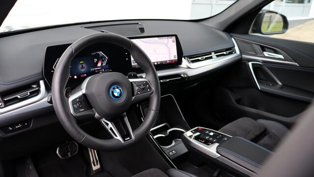 BMW X1 xDrive25e M-Sport | Driving Assistant Plus | Comfort Access | Achteruitrijcamera