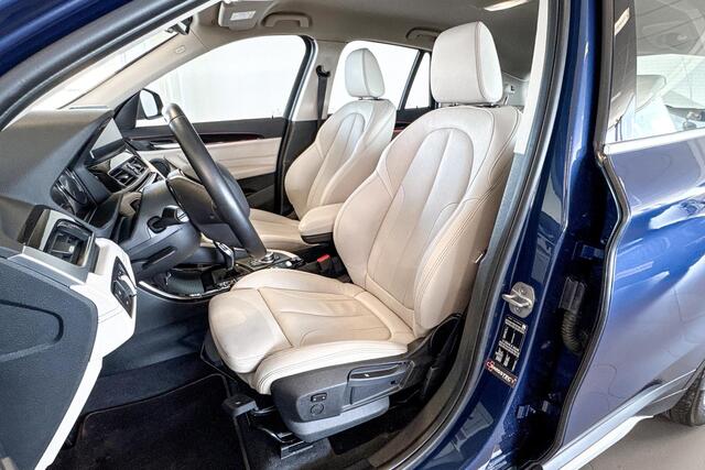 BMW X1 sDrive20i Business Edition Plus | Stoelverwarming | Achteruitrijcamera | Headup Display |