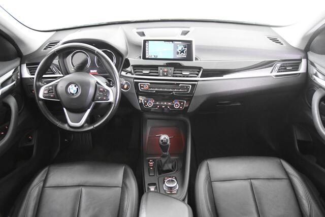 BMW X1 sDrive18i *1ste Eigenaar*Leer*Navigatie*Panoramadak*Stoelverwarming*