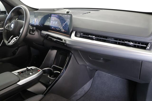 BMW X1 xDrive25e / Opendak / HUD / LED / CarPlay / Pilot assist