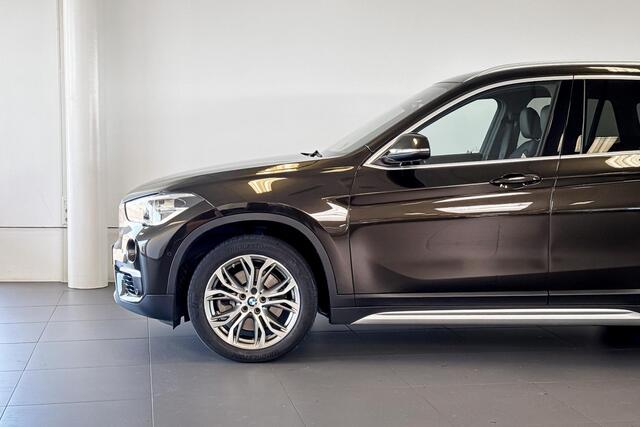 BMW X1 sDrive20i High Executive | X-Line | Stoelverwarming | Achteruitrijcamera | Headup Display |