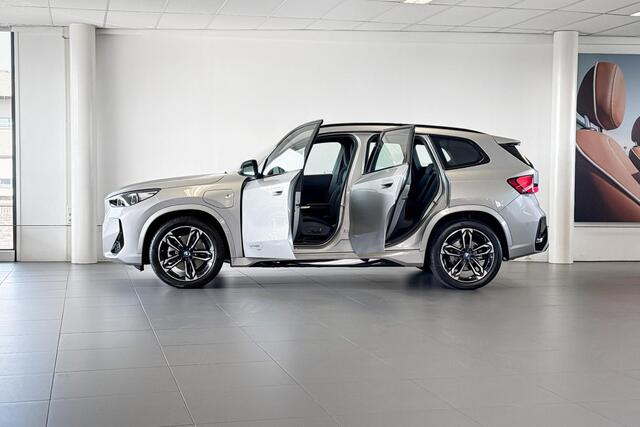 BMW X1 xDrive25e | M Sport | Harman Kardon | Stoelverwarming | Trekhaak |