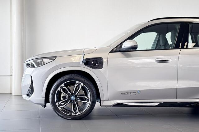 BMW X1 xDrive25e | M Sport | Harman Kardon | Stoelverwarming | Trekhaak |