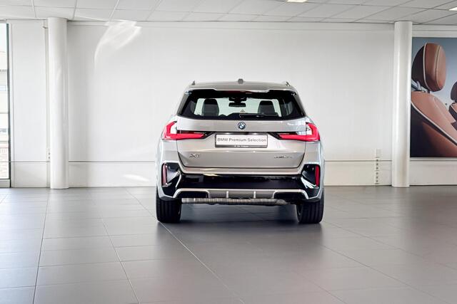 BMW X1 xDrive25e | M Sport | Harman Kardon | Stoelverwarming | Trekhaak |