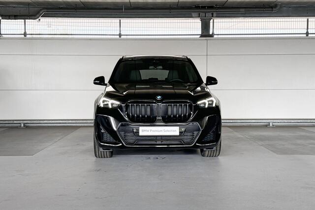 BMW X1 sDrive18i | M Sportpakket Pro | Trekhaak met elektrisch wegklapbare kogel