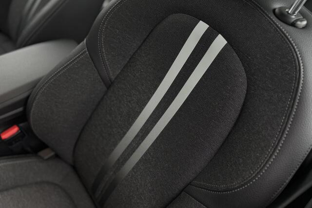 BMW X1 xDrive25e Sport Line | Panodak | Camera | Head-up | Memory | Sportstoelen