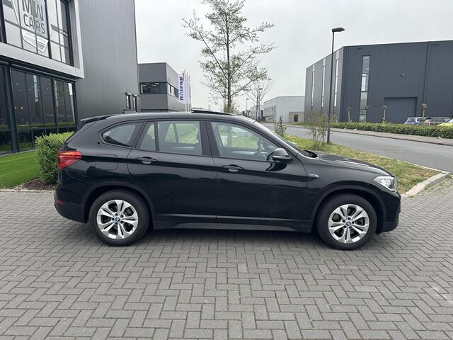 BMW X1 xDrive25e Exec. Pano, Navi, Trekhaak