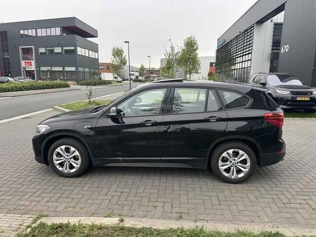 BMW X1 xDrive25e Exec. Pano, Navi, Trekhaak