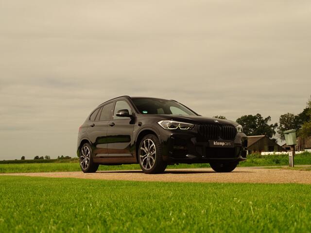 BMW X1 xDrive20i | 4x4 | M-Sport | Full Option! | Trekhk | Pano | Memory | Cam | Ad.Cruise | Carplay