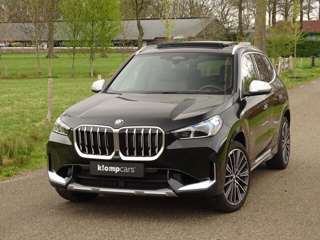 BMW X1 xDrive23i | Trekhk | H+K | HUD | 1eEig | Ad.Cruise | Pano | Full Options!