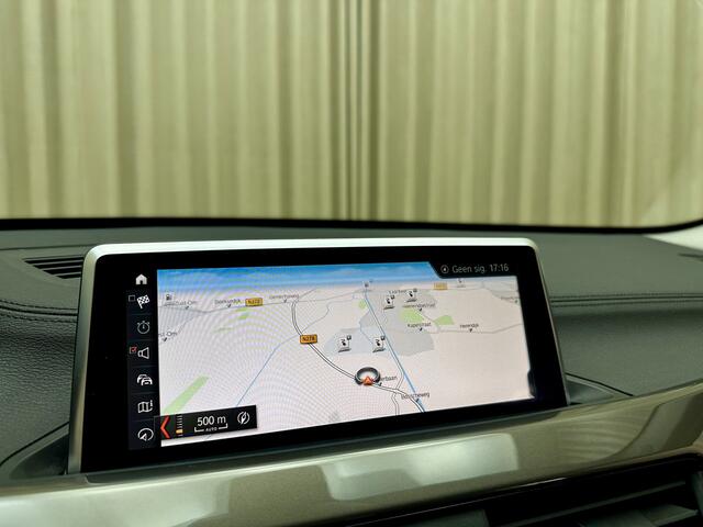 BMW X1 xDrive25e High Executive *1e Eigenaar* Leder / Adaptive LED / Navi Professional / Stoelverwarming / Camera / 18"LMV