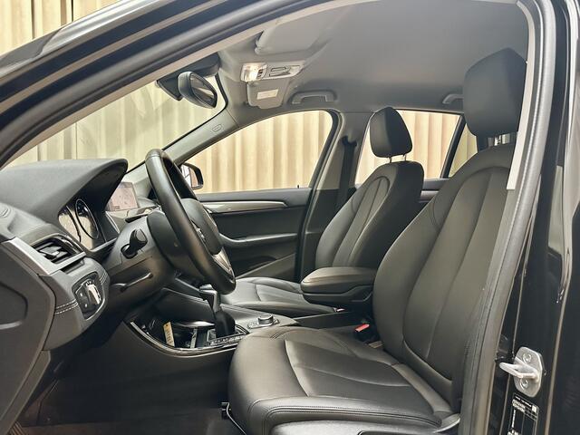BMW X1 xDrive25e High Executive *1e Eigenaar* Leder / Adaptive LED / Navi Professional / Stoelverwarming / Camera / 18"LMV