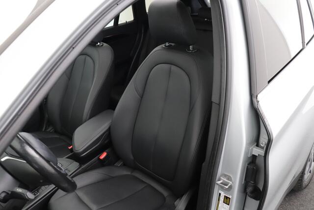 BMW X1 2.0 Aut. High Exe. 2.0 Aut. High Exe. Pano-Dak Memory Camera Leder