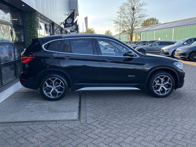 BMW X1 sDrive18i Executive | X-Line | 18" LMV | Park Assist