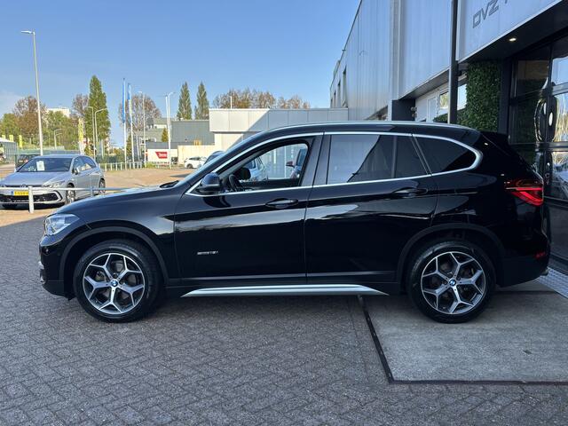 BMW X1 sDrive18i Executive | X-Line | 18" LMV | Park Assist