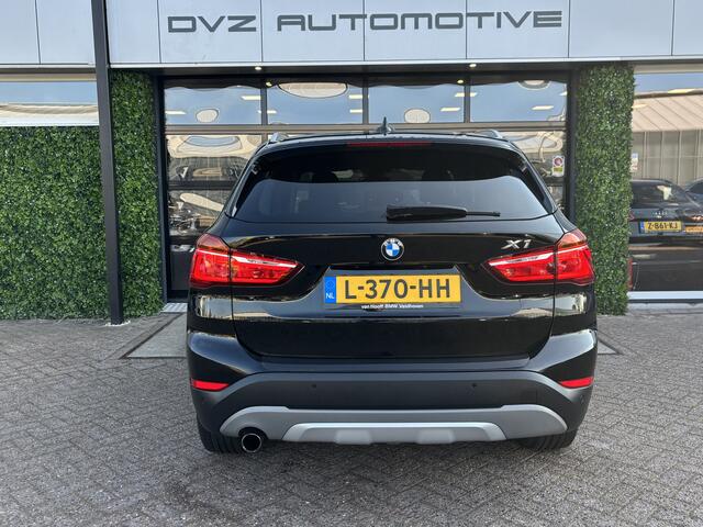 BMW X1 sDrive18i Executive | X-Line | 18" LMV | Park Assist