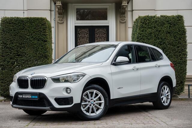 BMW X1 sDrive20i Sportstoelen | PDC | ORG NL 1E EIGN