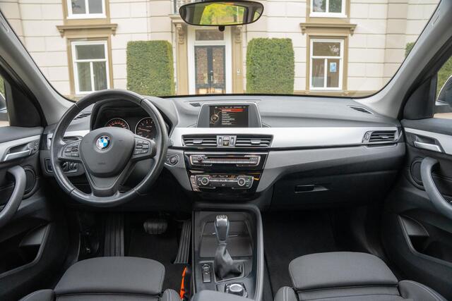 BMW X1 sDrive20i Sportstoelen | PDC | ORG NL 1E EIGN