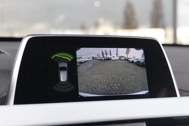BMW X1 SDRIVE18I EXECUTIVE | LED | CAMERA | NAVI | CRUISE | PDC | LMV