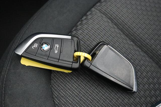 BMW X1 SDRIVE18I EXECUTIVE | LED | CAMERA | NAVI | CRUISE | PDC | LMV