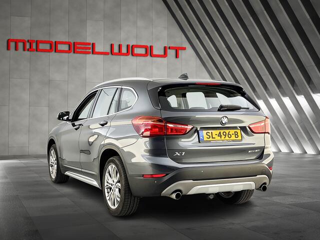 BMW X1 sDrive20i Exe/Pano/18"/Trekh/Navi/LED/X-Line