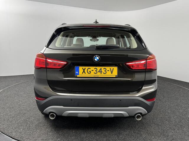 BMW X1 sDrive20i Orange Edition III
