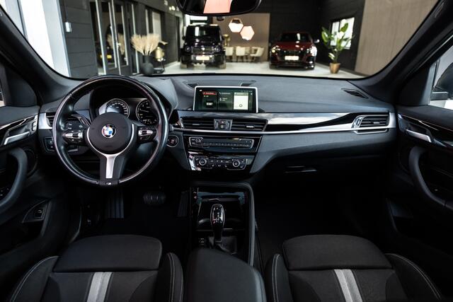BMW X1 sDrive20i | HuD | Carplay | Pano | Driving Plus |