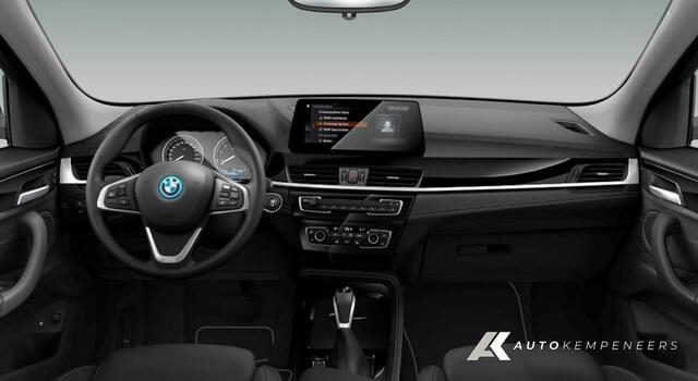 BMW X1 25e xDrive Sportline | Stoelverwarming | Ambiente verlichting |Head-Up Display | Stuurverwarming | 18' inch | Service Incl.