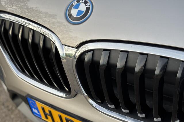 BMW X1 xDrive25e | Sportstoel | PDC V+A | Elektrische Klep | LED | Navi