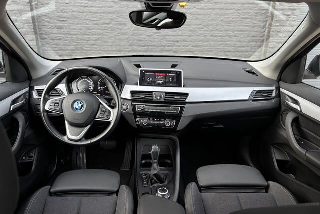 BMW X1 xDrive25e | Sportstoel | PDC V+A | Elektrische Klep | LED | Navi