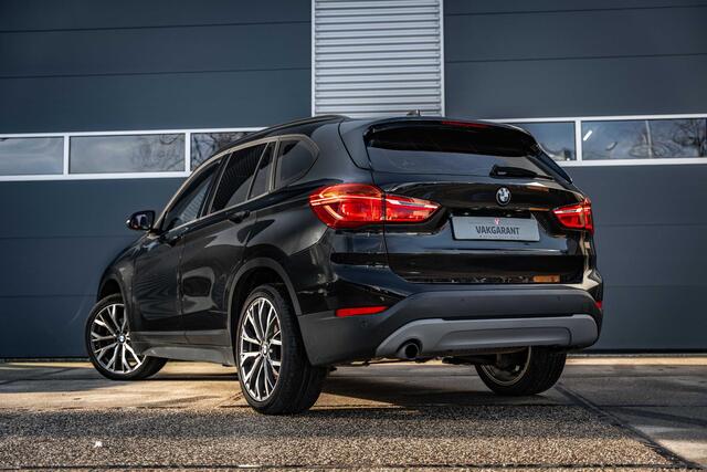 BMW X1 sDrive18i Centennial High Executive |Stoelverw. |Navi |Cruise |Climate Control