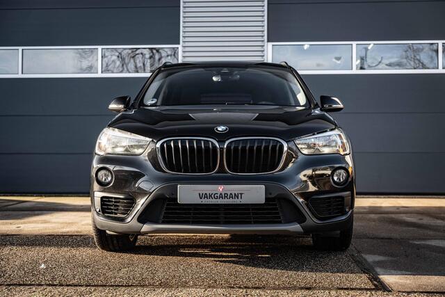 BMW X1 sDrive18i Centennial High Executive |Stoelverw. |Navi |Cruise |Climate Control