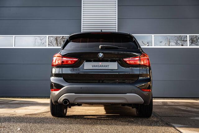 BMW X1 sDrive18i Centennial High Executive |Stoelverw. |Navi |Cruise |Climate Control