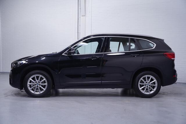 BMW X1 sDrive18d High Executive Edition Leder Head-up Stoelverwarming Ledkoplampen NAP