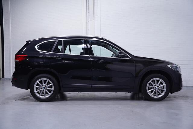 BMW X1 sDrive18d High Executive Edition Leder Head-up Stoelverwarming Ledkoplampen NAP