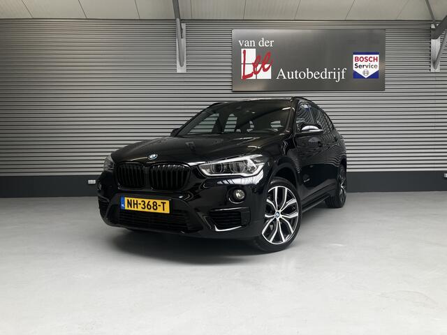 BMW X1 20i High EXE/SPORTST/LEER/BLACK PACK/TREKH/PANORAMA/KEY-LESS/ENZ