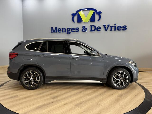 BMW X1 xDrive25e eDrive Edition X Line | Airco ECC | LED | Navigatie | Leder | Trekhaak | Head up | Sfeer | Cruise Control | Isofix |