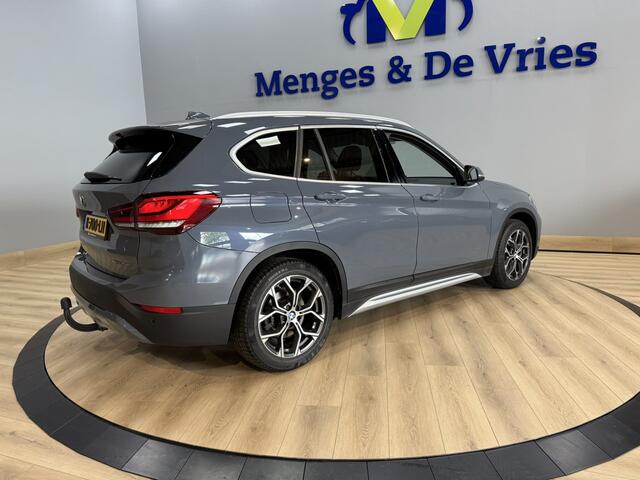 BMW X1 xDrive25e eDrive Edition X Line | Airco ECC | LED | Navigatie | Leder | Trekhaak | Head up | Sfeer | Cruise Control | Isofix |