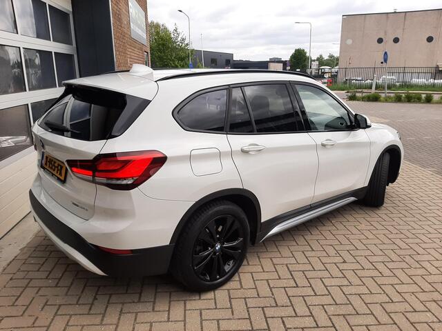 BMW X1 xDrive25e High Executive x-LINE/ Pano Dak BMW X1 xDrive25e High Executive