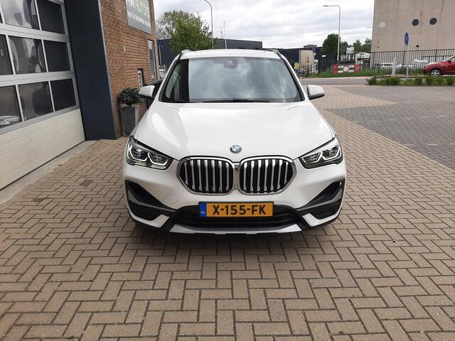 BMW X1 xDrive25e High Executive x-LINE/ Pano Dak BMW X1 xDrive25e High Executive