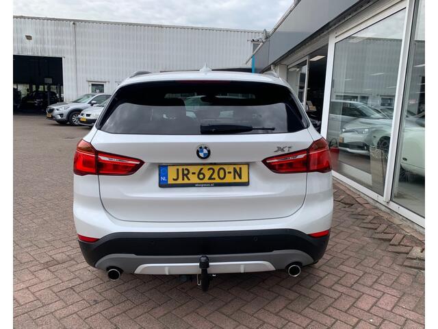 BMW X1 2.0i AUT. Centennial H. Executive Pano Leder Clima